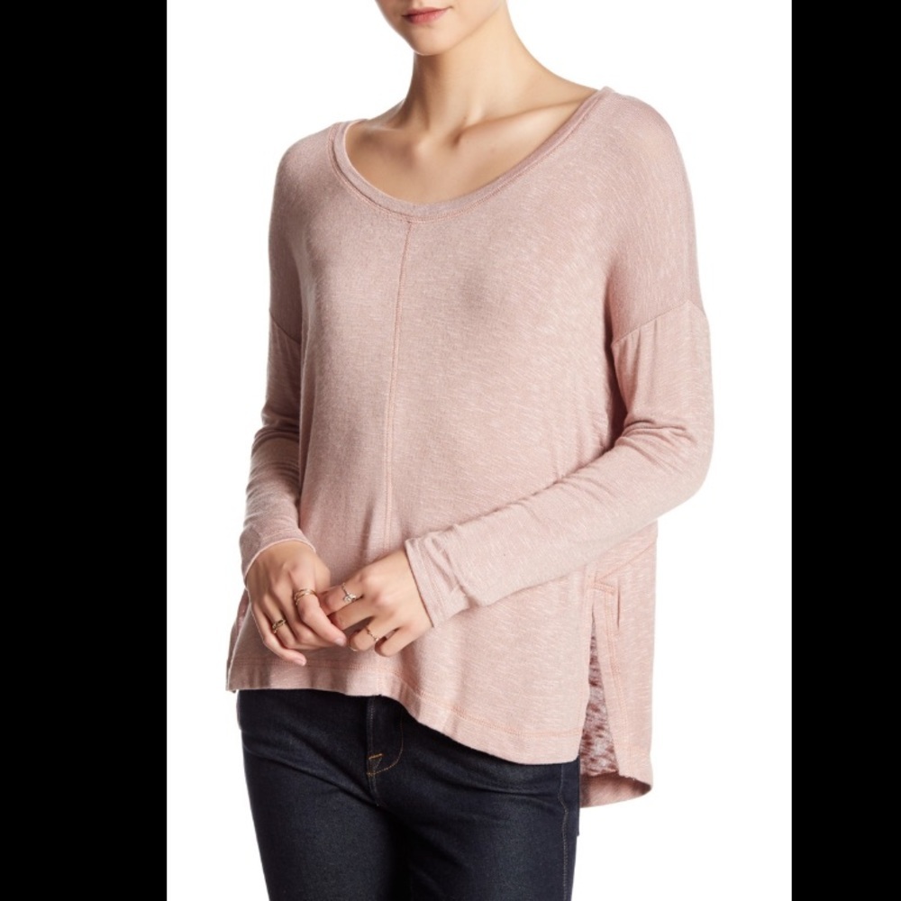 LUSH Long Sleeve Blush Hi-Lo Hem Tee L